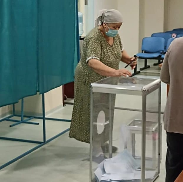 Баламен ауруханада жатқан ата-аналар қалай дауыс берді?