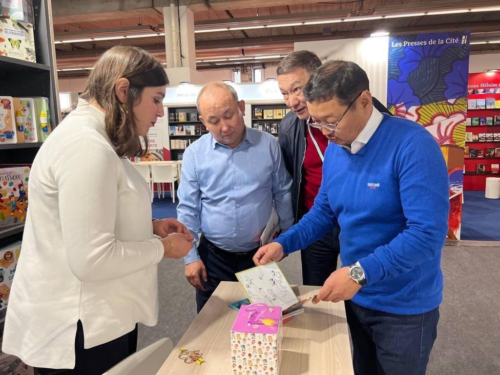 Тілге қызметтің бел-белесі