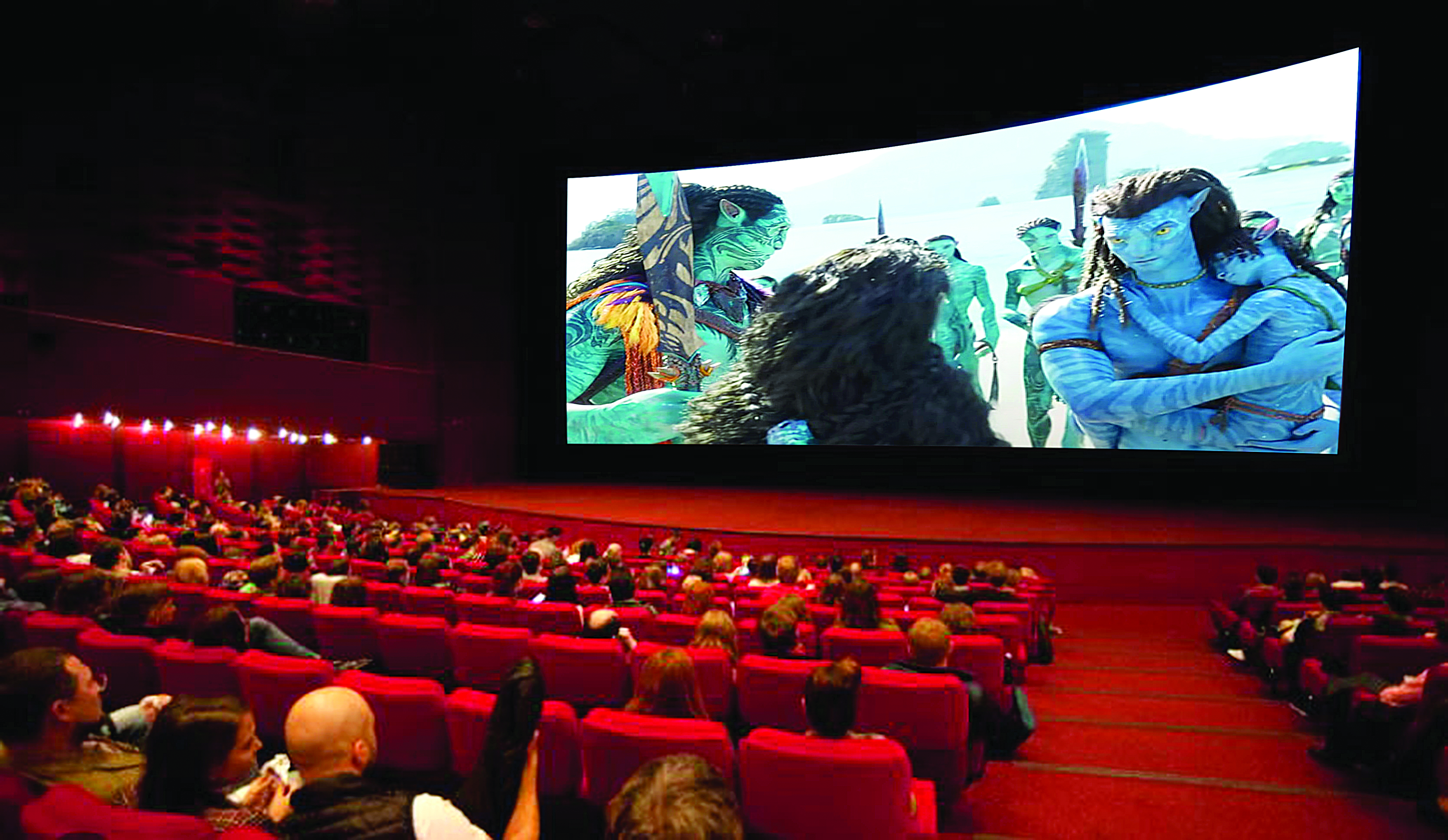 Кинотеатрлар мемлекеттік тілді неге шеттетеді?