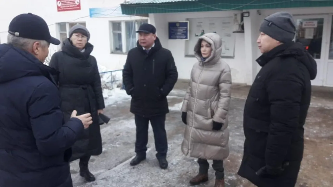 Аудан тұрғындарымен кездесті