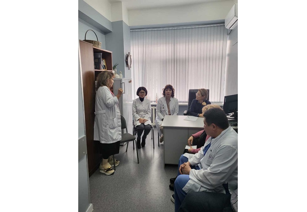 Еңбек ұжымдарындағы кездесулер