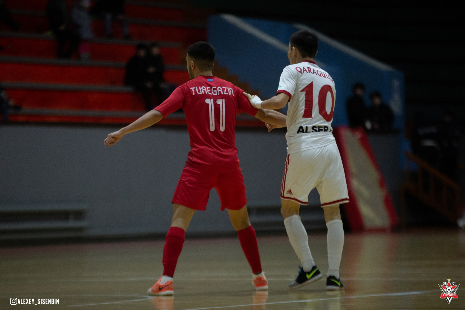 «Қайрат» қамшы салдырмай келеді