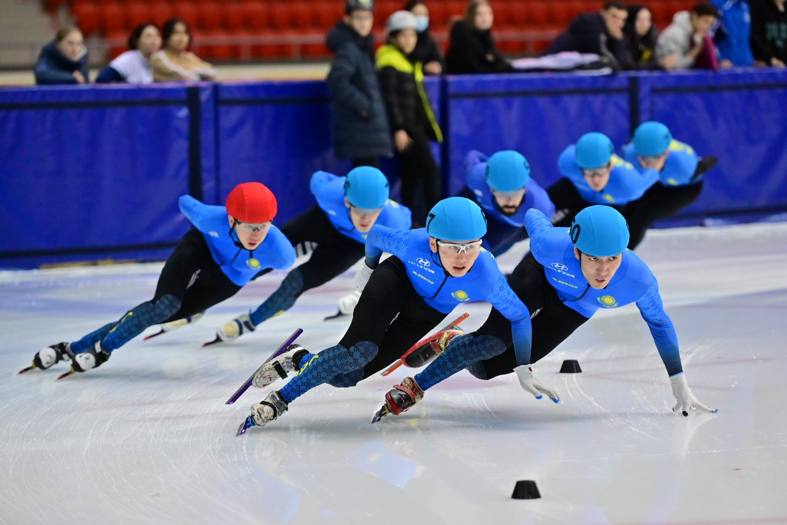 Жастарымыз жарап тұр