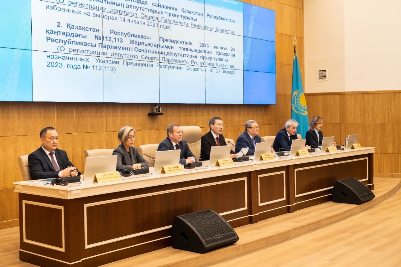 Депутаттар тіркелді