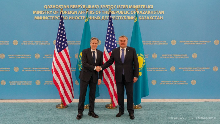Блинкен Қазақстан туралы жылы лебізін білдірді