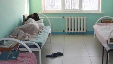 Талғарлық әйел қызын наркодиспансерге жатқызу үшін екі ер адамды жалдаған