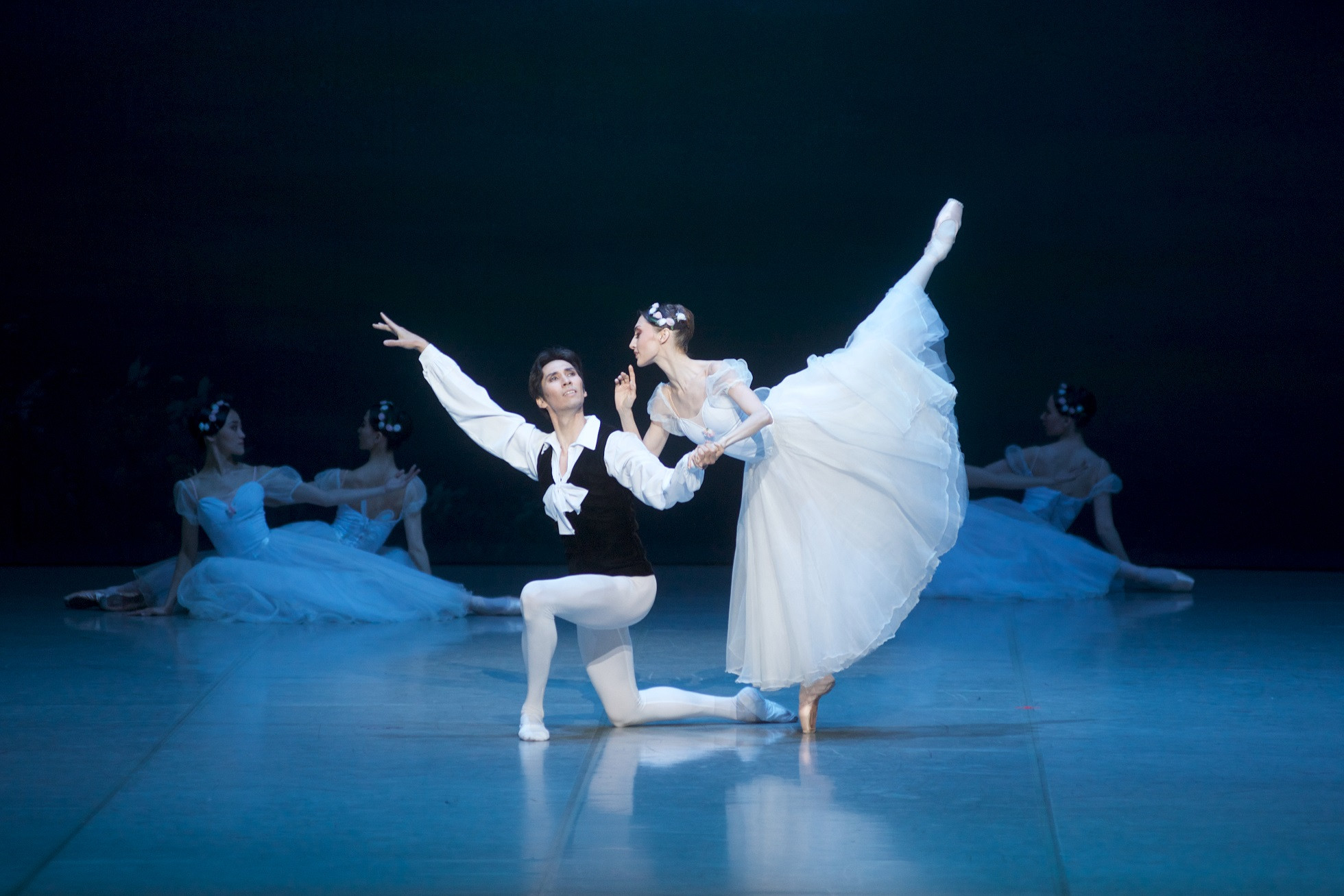 Мерейтойлық маусым жалғасады