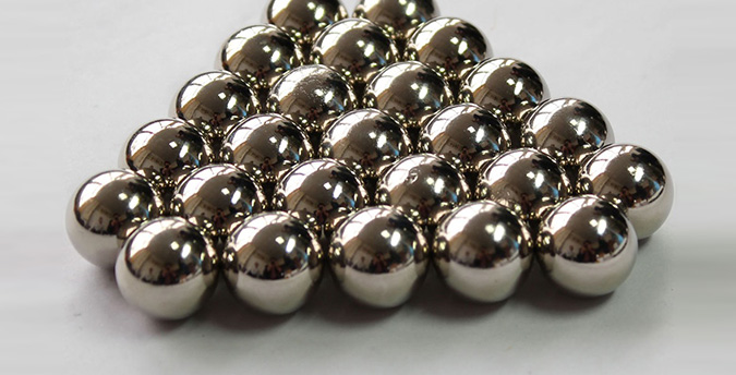 Магнит шарын жұтып қойған екі жасар балаға ота жасалды