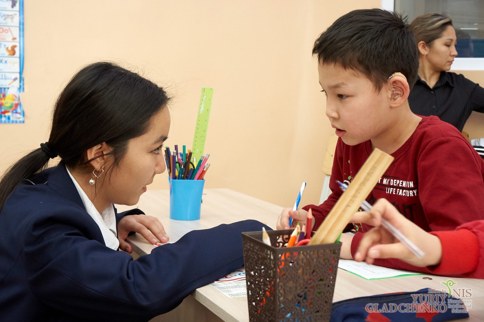 Еріктілердің ерекше балаларға көмегі