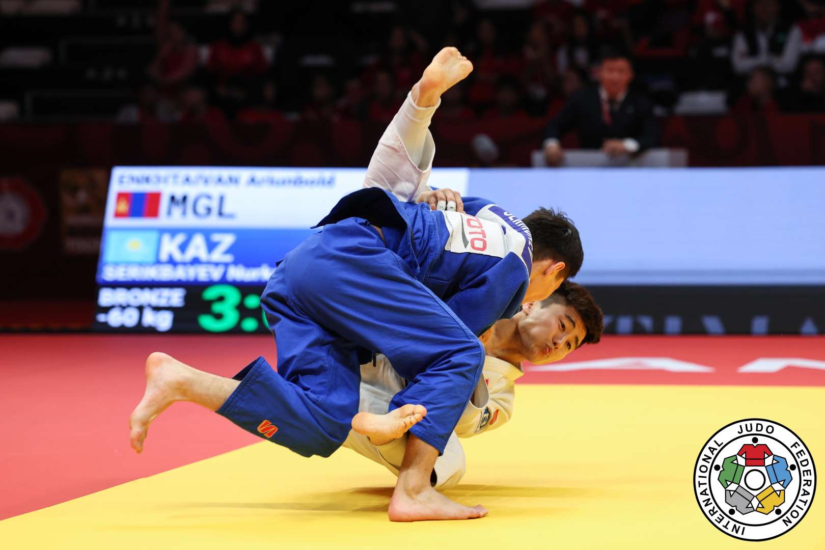 Алтынға қол жеткізе алмады