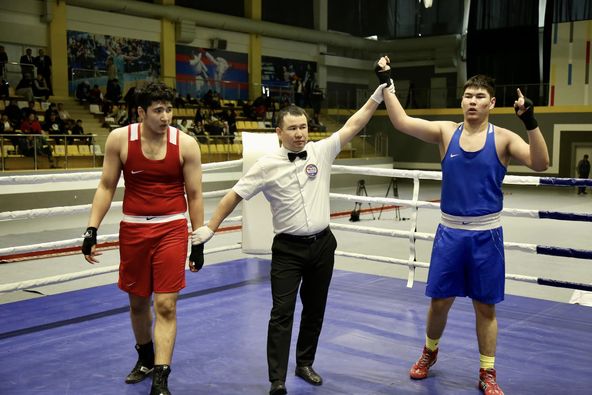 Бекзаттың ізбасарлары бақ сынасты