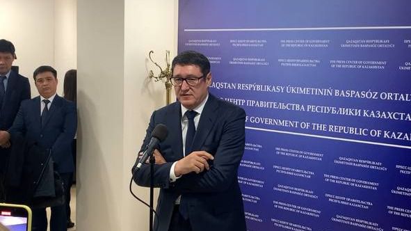 «Жарты жыл уақыт беріңіз»: Жаңа министр қазақ тілін үйренуге уәде берді