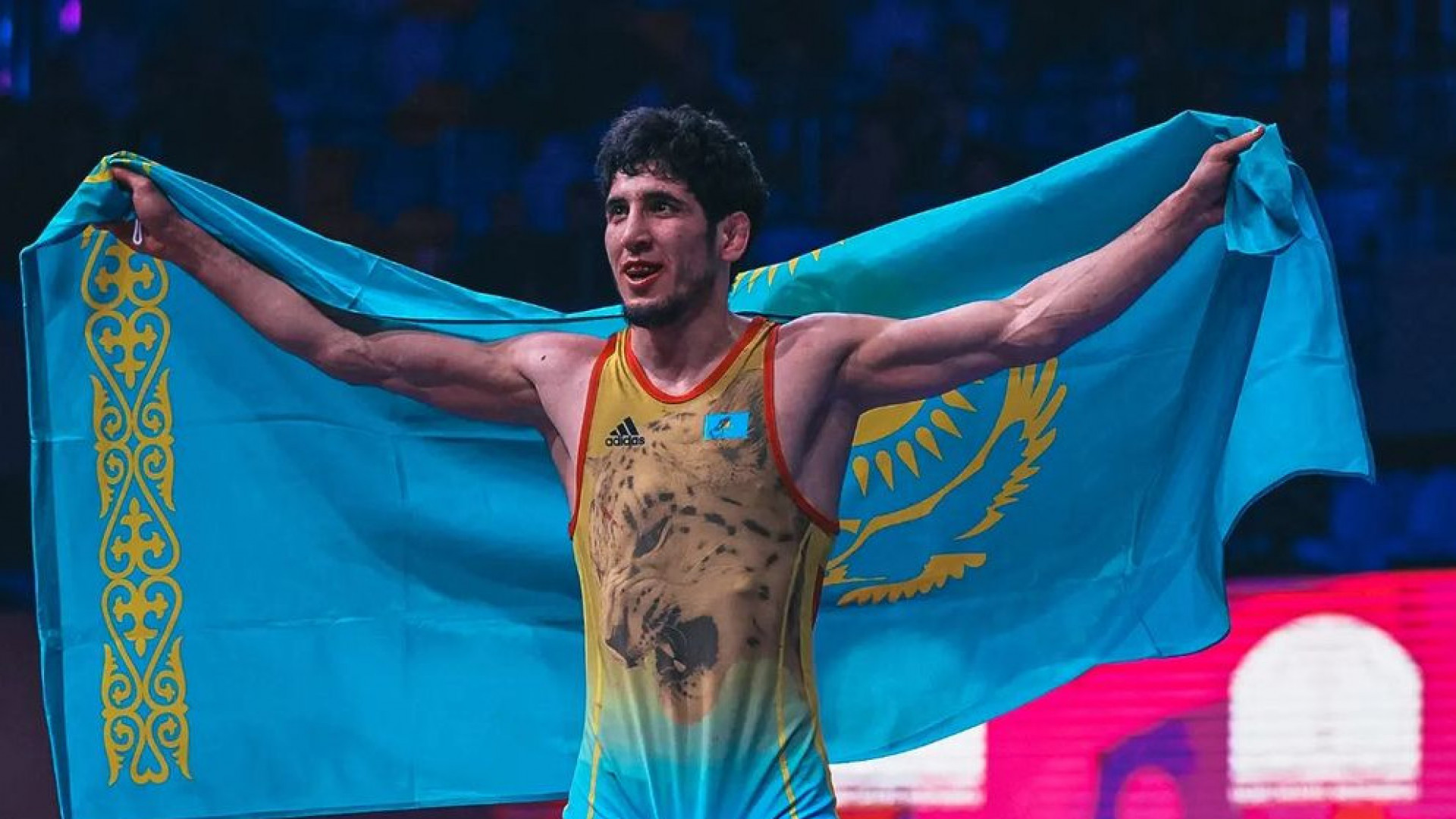 Көш басында – парсы мен қырғыз балуаны