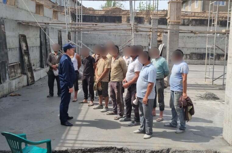 Түркістан облысында 50 шетелдік ел аумағынан шығарылды