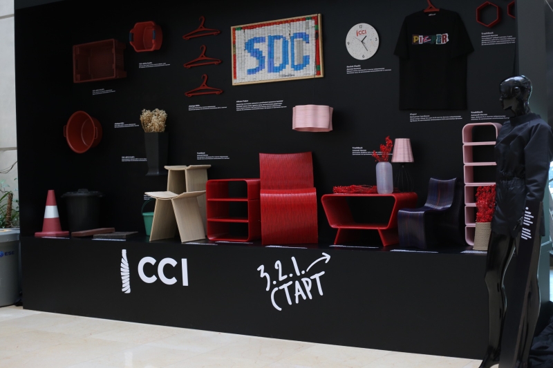 Алматыда «қоқыстан» жасалған бұйымдардың көрмесі өтуде