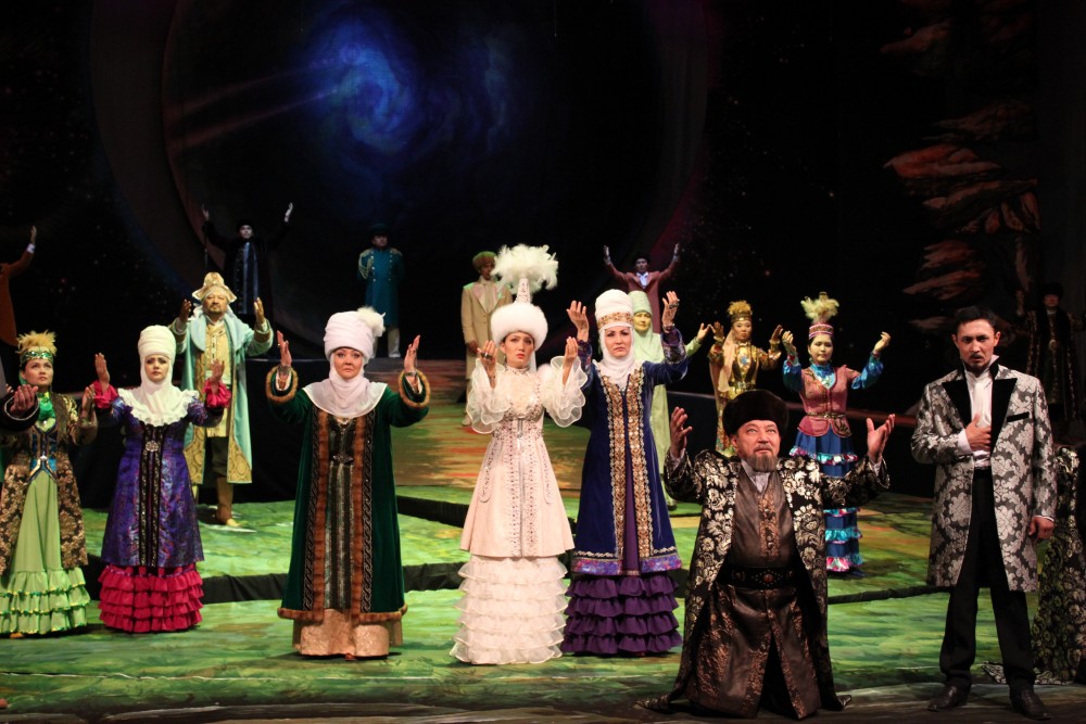 Астанада Әуезов театрының спектакльдері қойылады