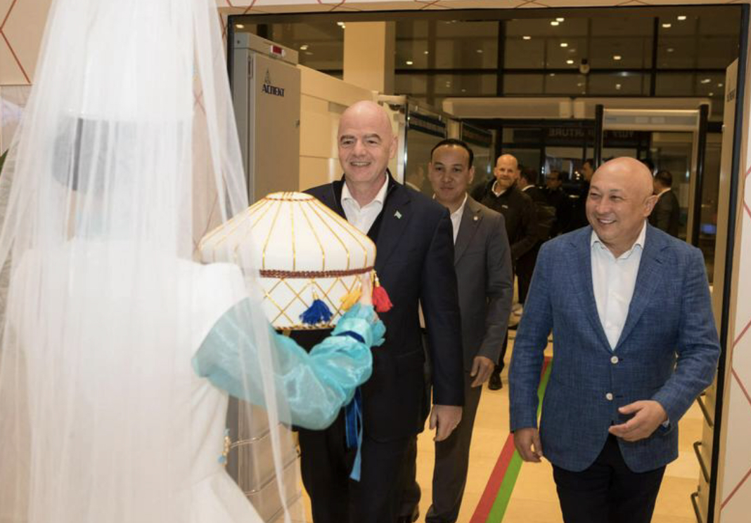 ФИФА президенті Джанни Инфантино Қазақстанға келді