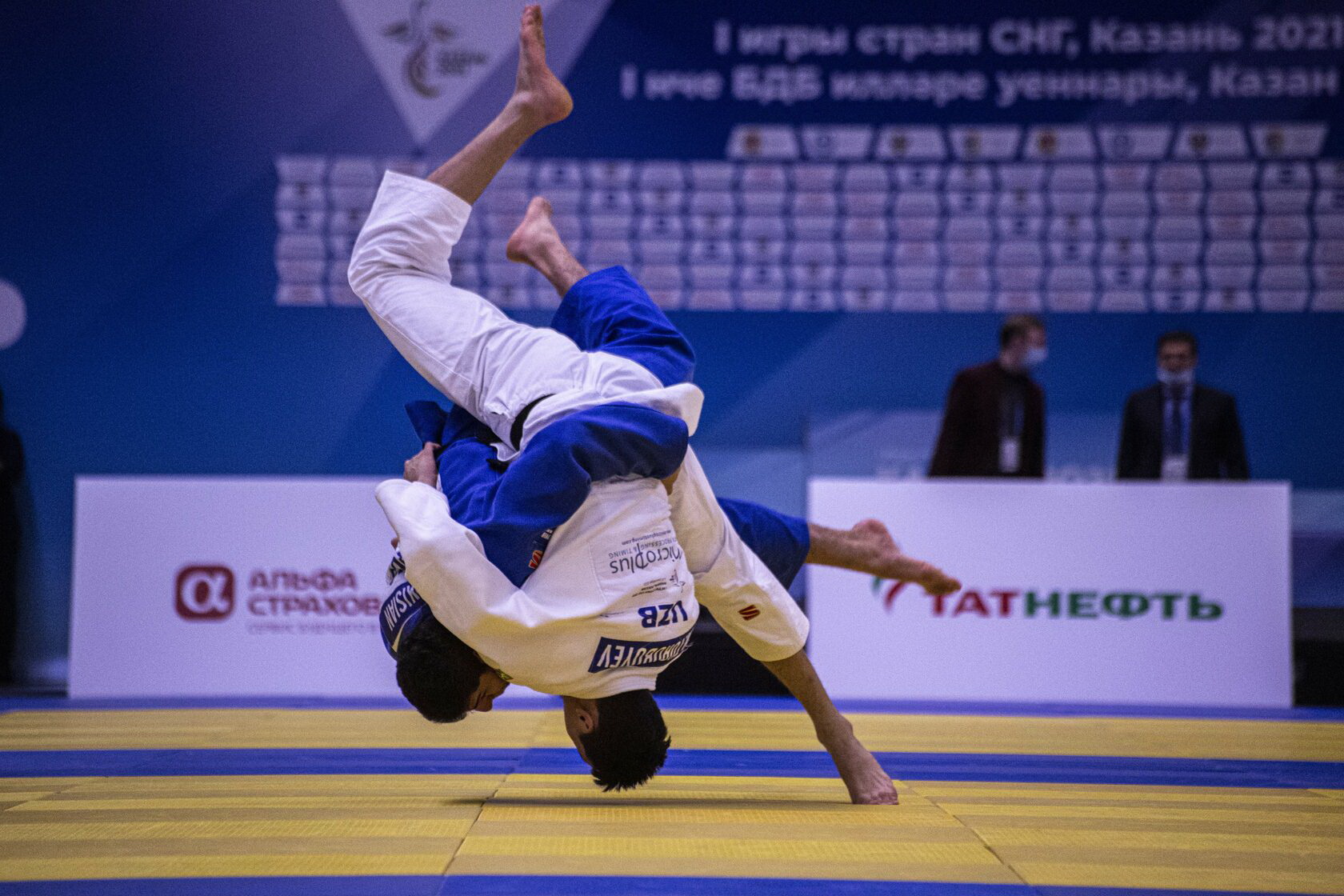 Дохада даралана алмай жатырмыз