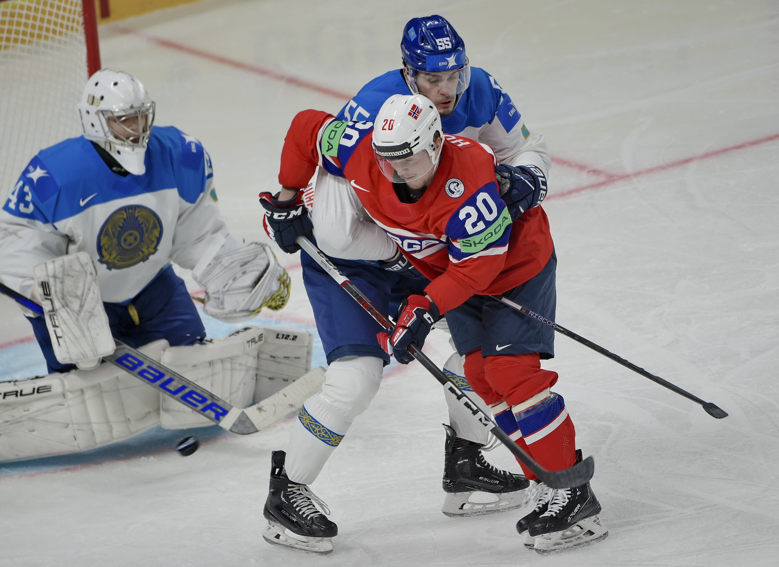 Әлем чемпионатын жеңіспен бастады