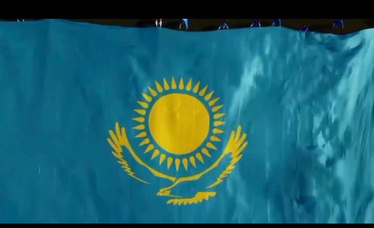 Латвиядағы отандастар ерекше флешмоб ұйымдастырды