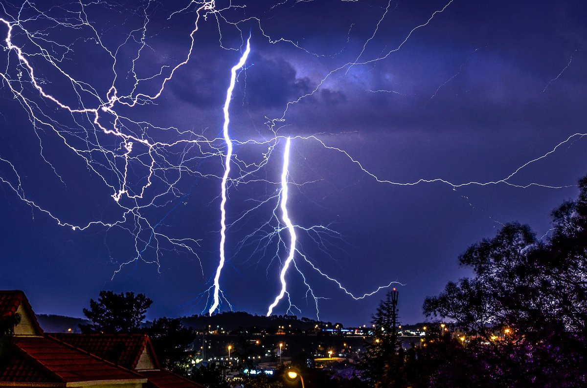 Найзағай ойнап, жел соғады: 25 мамырға арналған ауа райы болжамы