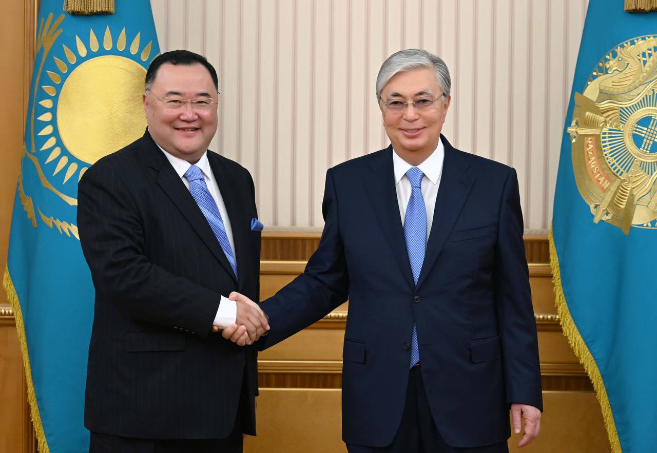 Президент Sun Seven Stars Investment Group компаниясының тең төрағасы және Бас директорын қабылдады