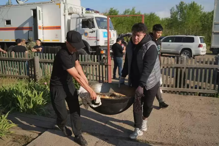 Абай облысының тұрғындары өрт сөндірушілерге жәрдемдесті