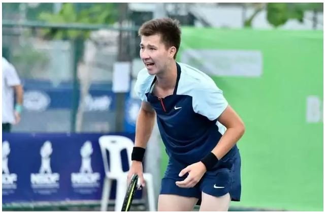 Бейбіт – бабында