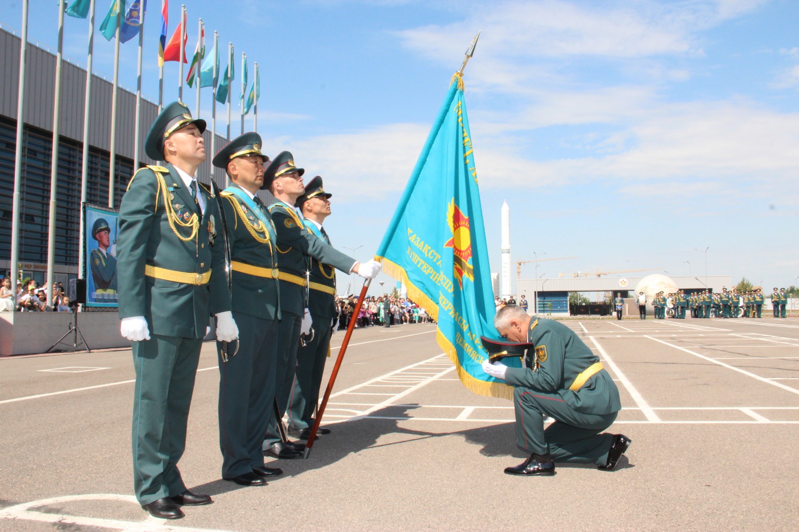 Сардарлар сабағын аяқтады