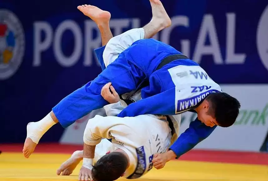 Жарысты жалғыз қоламен түйіндеді