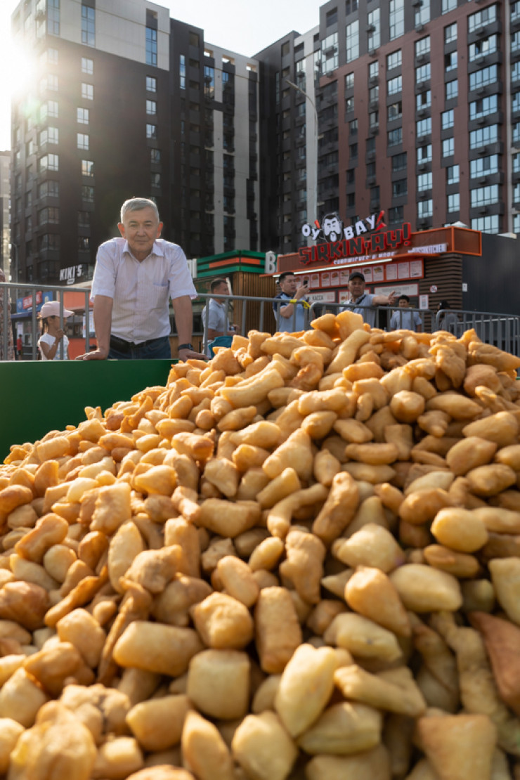 Қырық аспаздың рекорды