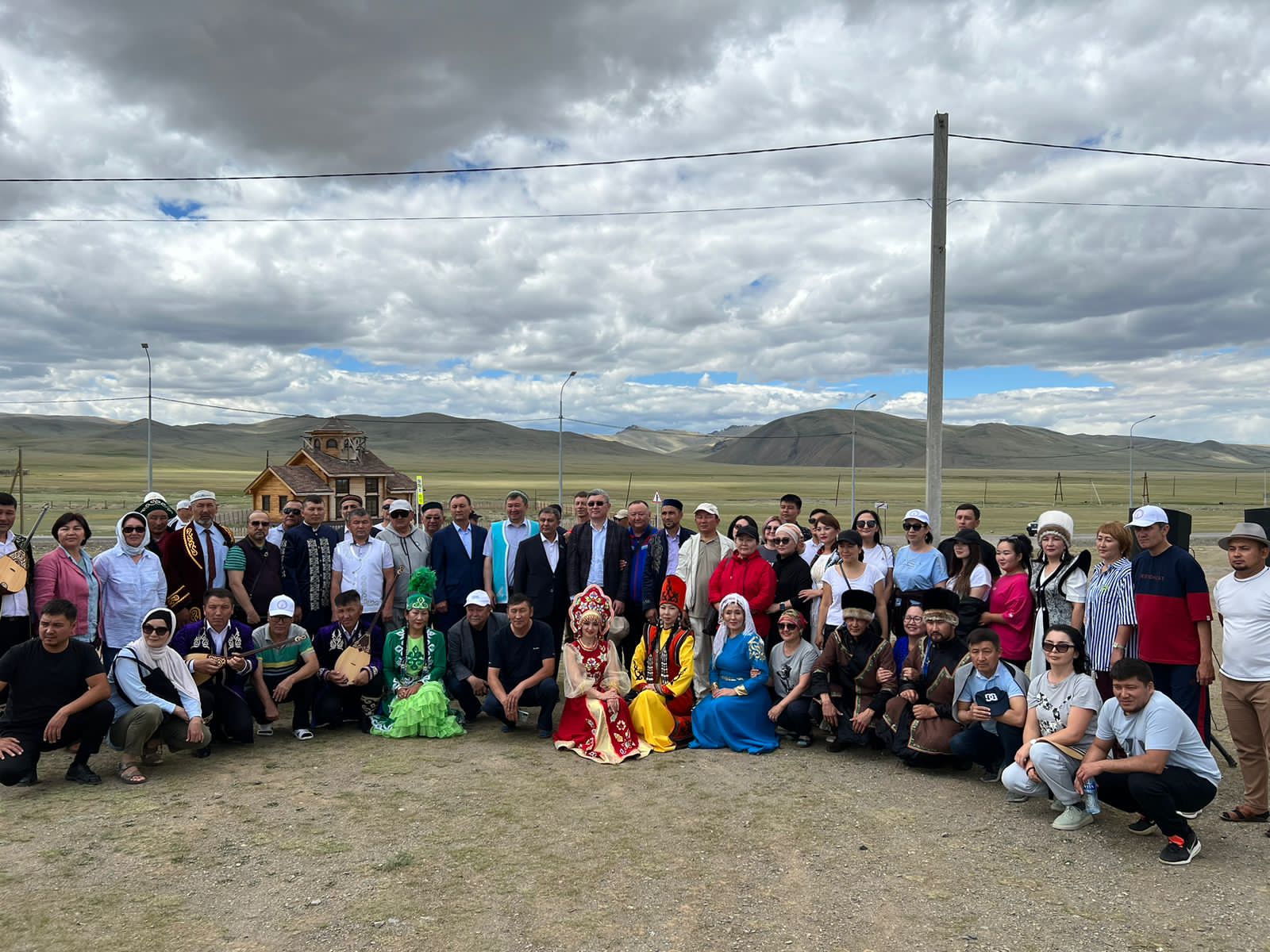 Қаймағы бұзылмаған Қосағашым