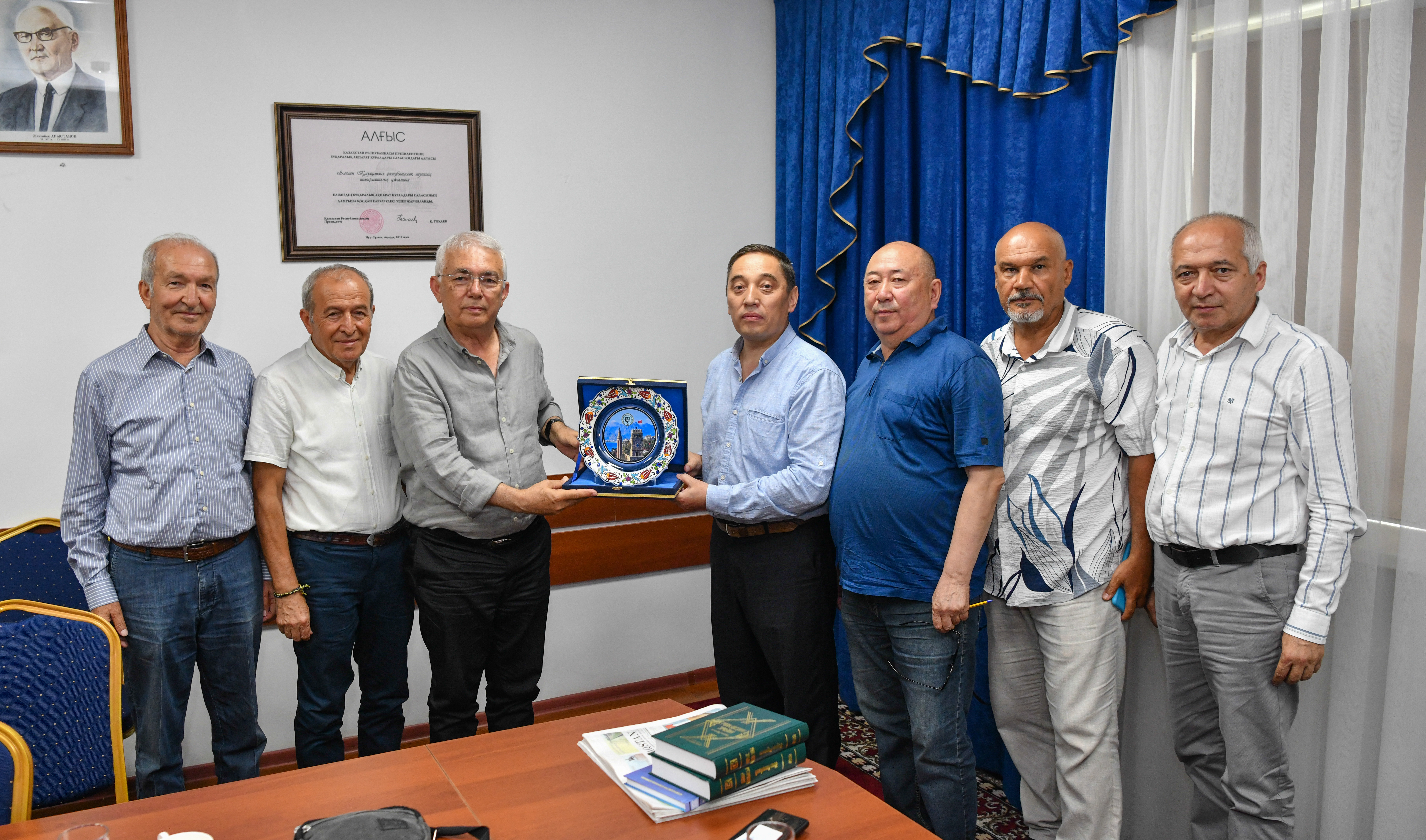 Бас басылымда қонақта болды