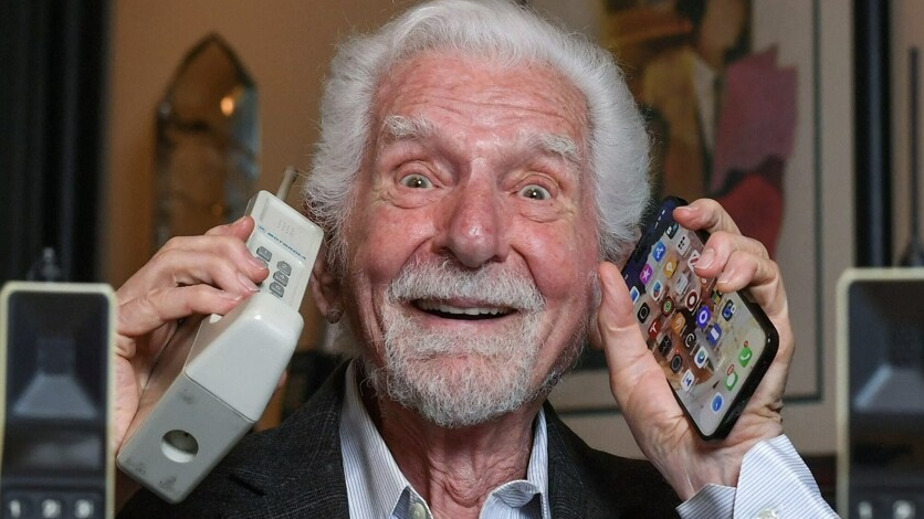 Адамзат революциясын белгілеген ұялы телефон қоңырауы