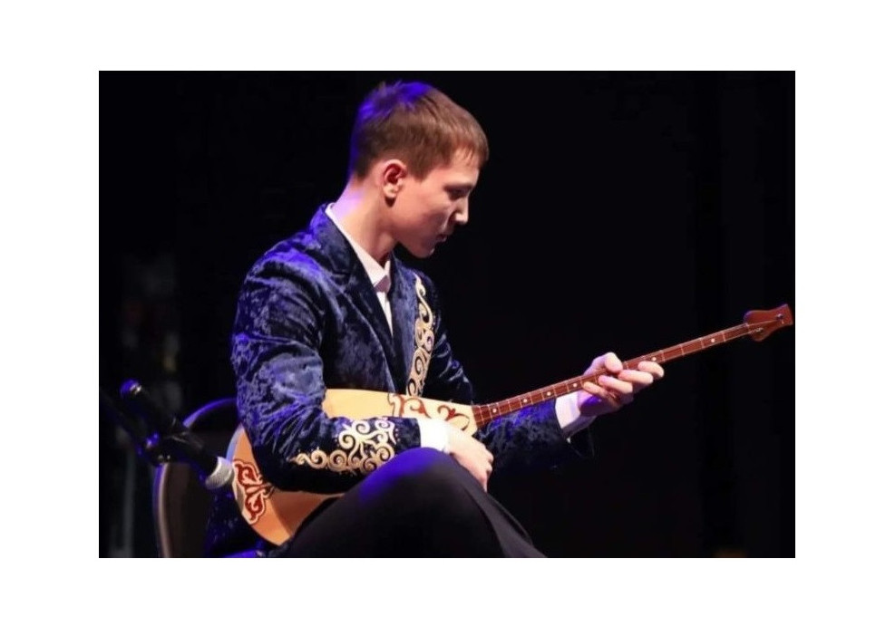 Мыңнан озған домбырашы