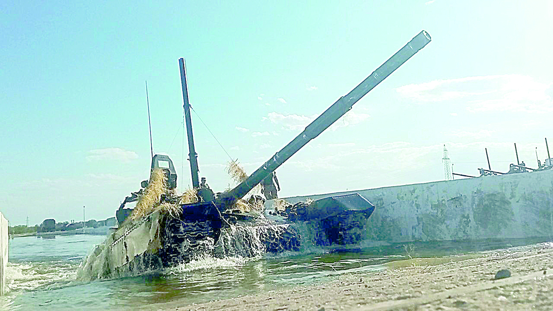 Танкистер шеберлігін шыңдап жатыр