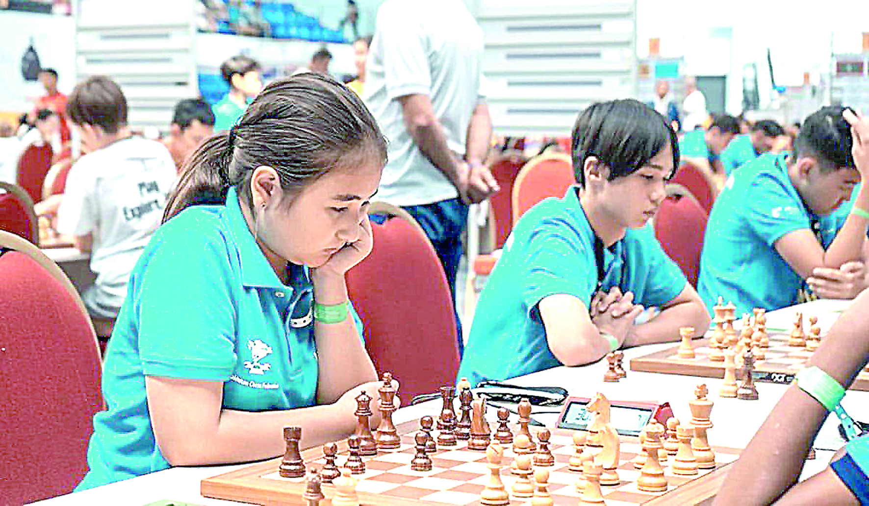 Шаршы тақтадағы оқушылар сайысы