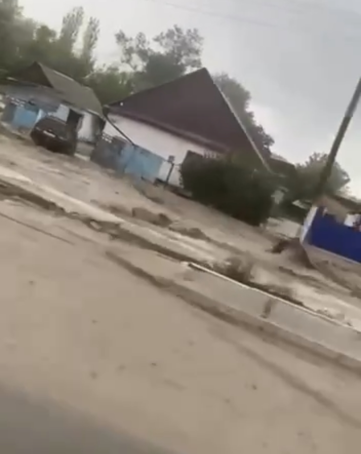 Жетісу облысындағы ауылда төрт көшені су басты