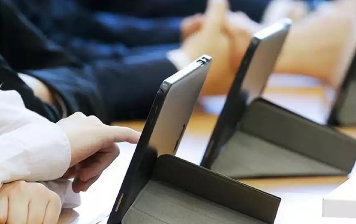 Дәстүрлі оқулықты электронды құрал алмастырады­­