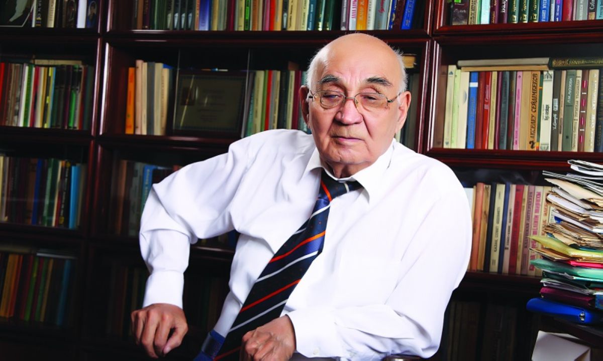 Кәкішев және ҚазМУ