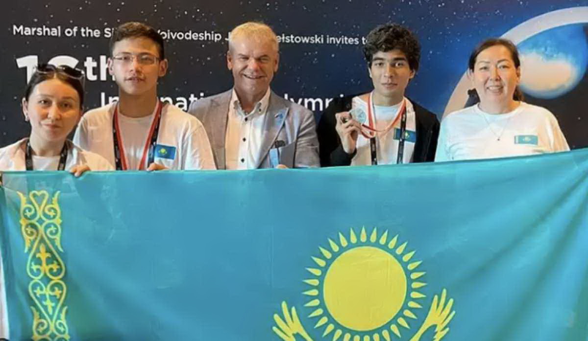 Польшадан жүлделі оралды