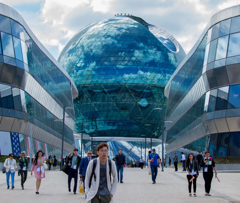 Астана: көші-қонды реттеген жөн бе?