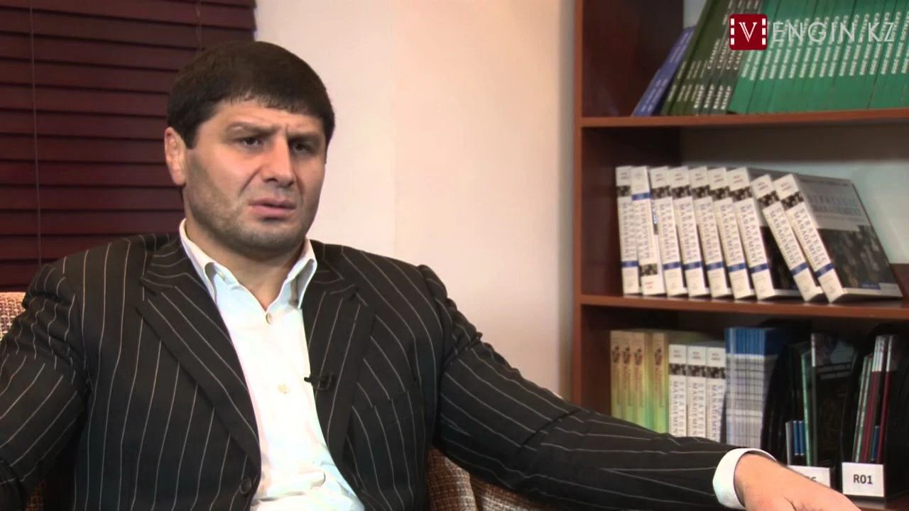 Ислам БАЙРАМУКОВ: Балуандарымыз әлі талай асуды бағындырады