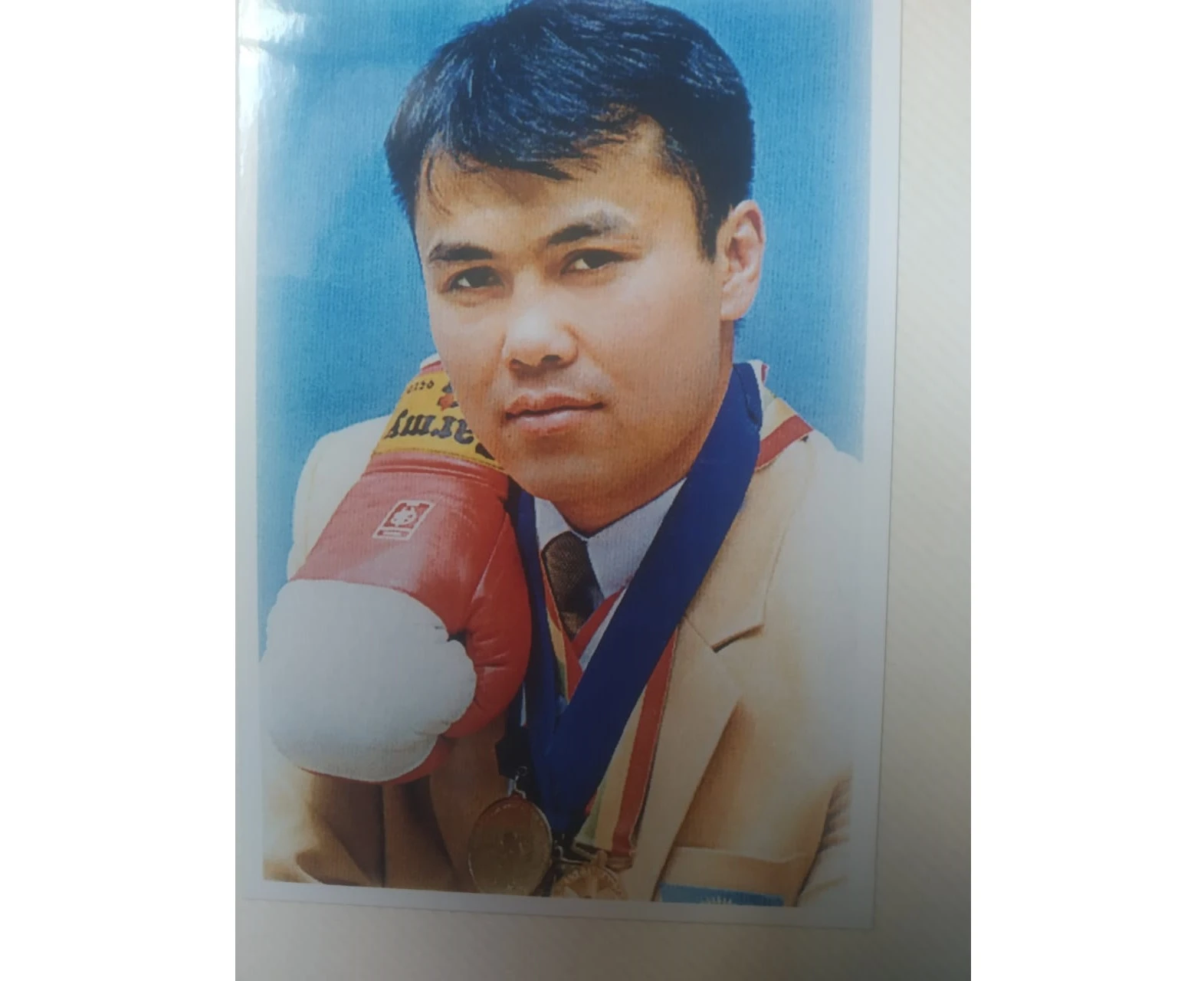 Нұржан Сманов: Депутаттың шашбауын көтергеніме өкінемін