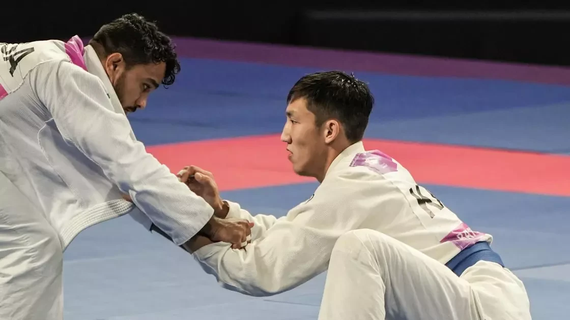 Нұржан Батырбеков джиу-джитсудан Азия ойындарының финалында күреседі