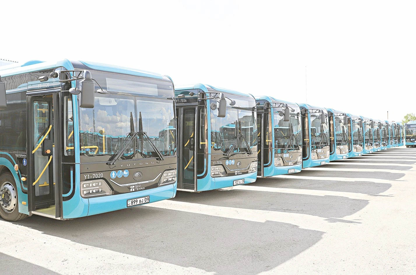 Автобус паркі жаңарып жатыр