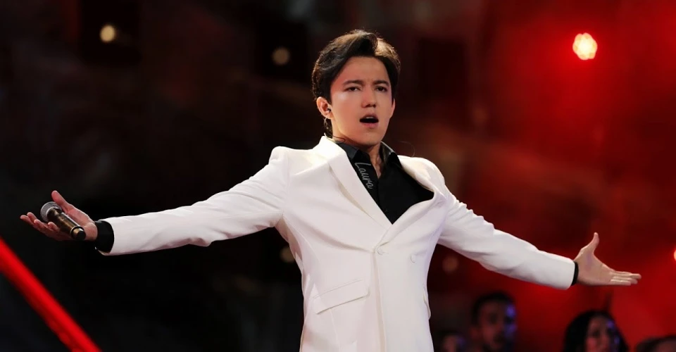 Димаш Құдайберген Қазақстанның халық әртісі атанды