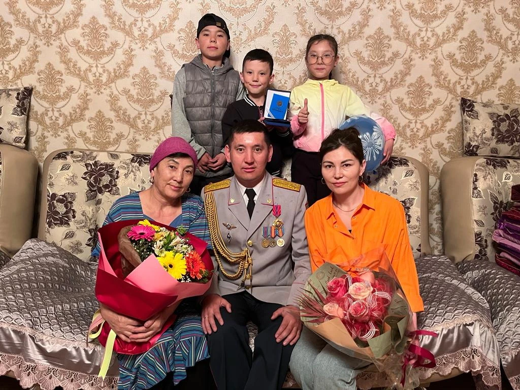 Қаһарман полицей