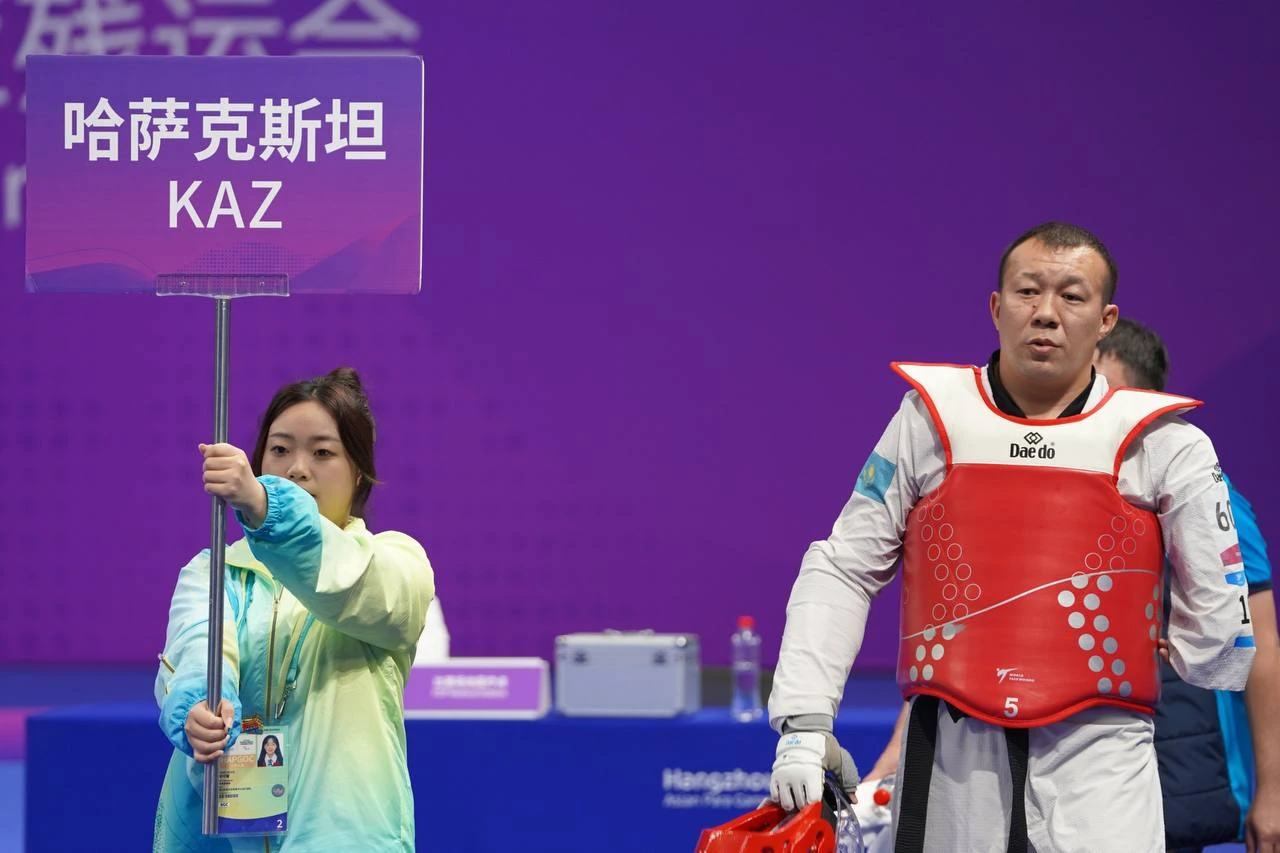 Нышан Өмірәлі күміс, Әлішер Ғариполлаев қола медаль иеленді