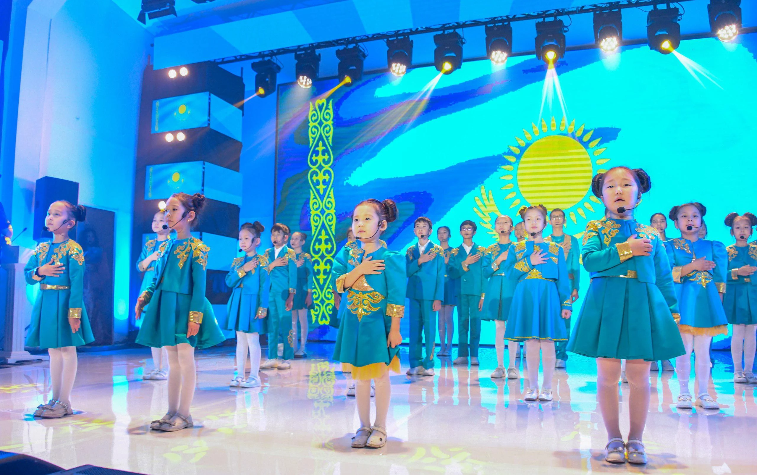 Ел қуанышы еселенген күн